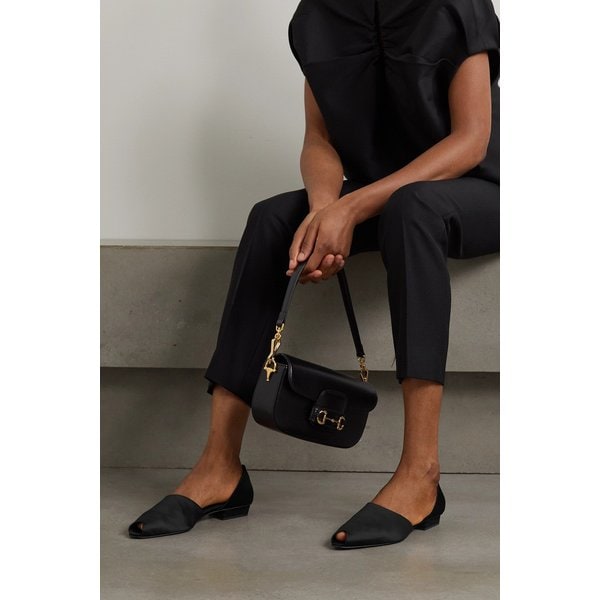 더 핍토 새틴 포인트 토 플랫 블랙 1647597304169163