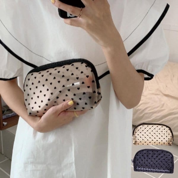 [옷자락] 여성용 러블리 하트무늬 곡선 반원형 미니 메쉬 파우치