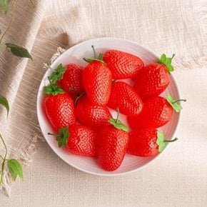 길쭉한 딸기 모형 20개(꼭지제외 6.5cm)