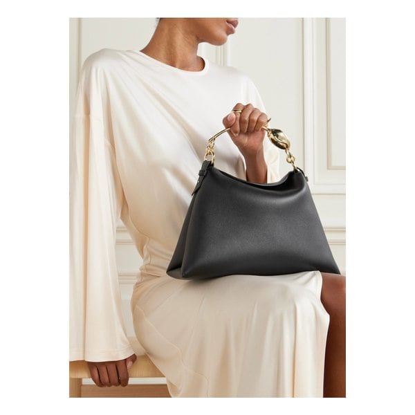 블룸 라지 장식 텍스처 가죽 숄더 백 블랙 46376663162892607