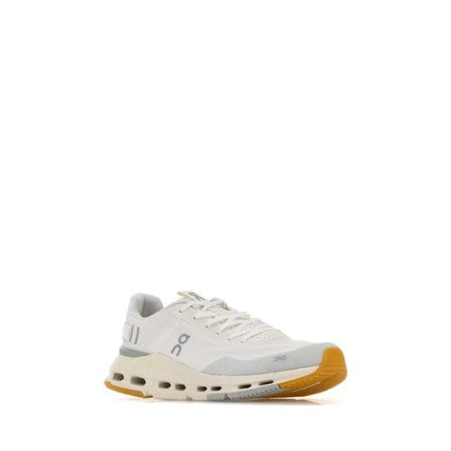 온 러닝 스니커즈 3ME30150924 WHITE IVORY DOM