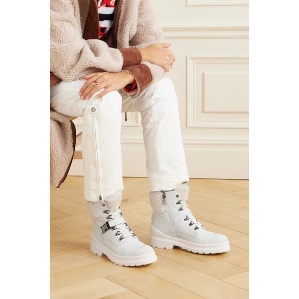 세인트모리츠 버클 시어링 안감 텍스처 가죽 앵클 부츠 화이트 1647597315327688