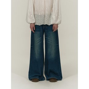 DIAGONAL LINE WIDE JEAN [BLUE]