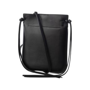 26FW 피비 파일로 숄더백 EB27 LT0087900BKS BLACK