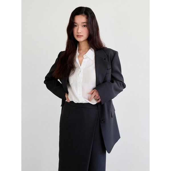Classic Two-Button Jacket (Black)