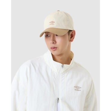 엄브로 남녀공용 투톤 에센셜 볼캡 UQ123CCP21CRM