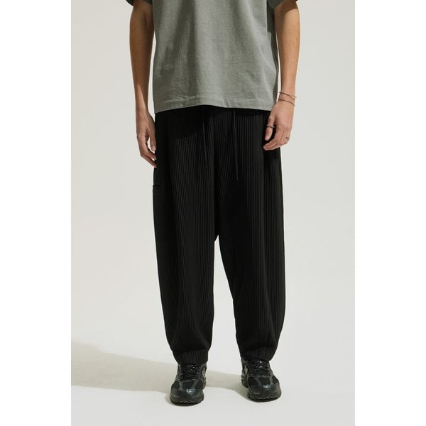 [여주점] [이로] 남성 Nocturne 플리츠 캐롯핏 팬츠 IQPAS25705BKX