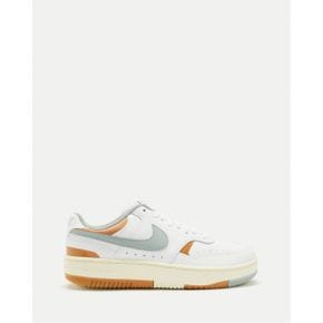 5018201 Nike Gamma Force - Womens White, Light Pumice, Flax  Coconut Milk