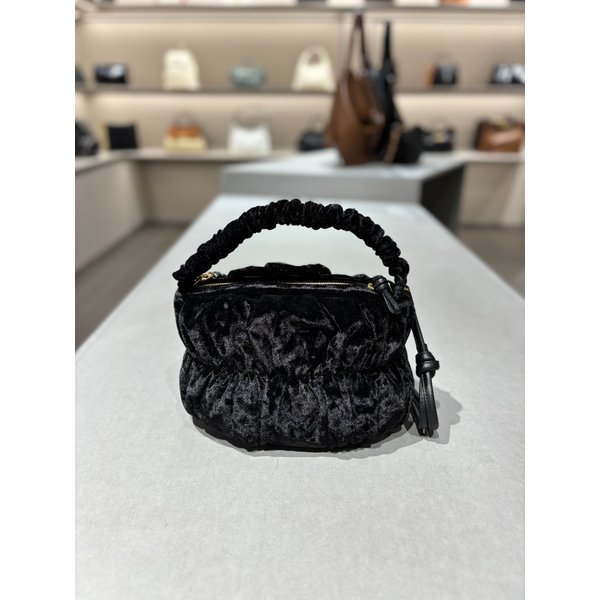 [파주점] 루미에 토트백 29 벨벳 (Lumie Velvet Tote) RCBTX24661BKX