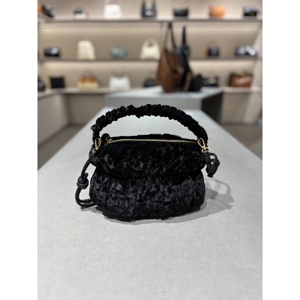 [파주점] 루미에 토트백 29 벨벳 (Lumie Velvet Tote) RCBTX24661BKX