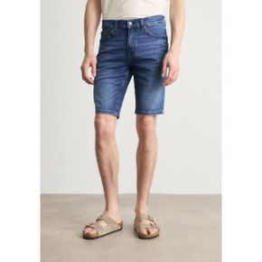 4506160 BOSS DELAWARE - Slim Fit Denim shorts navy 75446217