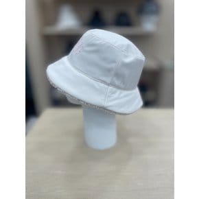 [여주점] 여성 패딩 부클 리버서블 버킷햇모자 GQ422LCPO2 CREM