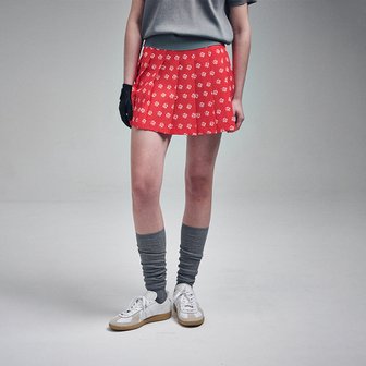 Mardi Mercredi Actif [마르디메크르디악티프]PLEATS MINI SKIRT ALL OVER CLOVERMARDI PRINTED_RED IVORY