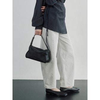 아뜰리에 드 루멘 PILLOW TOTE BAG (SOFT BLACK)