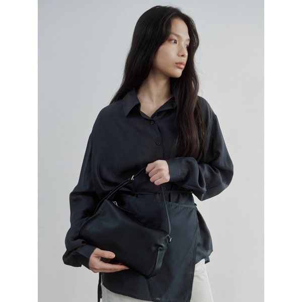 PILLOW TOTE BAG (SOFT BLACK)