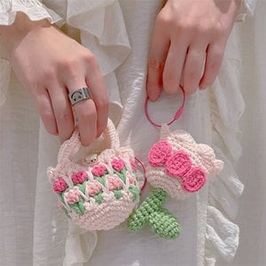 유니커블 뜨개질 튤립 플라워 꽃송이 가방 디자인 털 키링 고리 스트랩 에어팟 1세대 2세대 3세대 에어팟프로 케이스