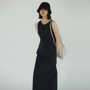 38컴온커먼 [20% 할인가 판매] Nylon Sleeveless Dress (Black)