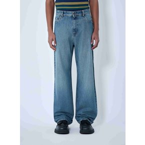 [해외배송] 26 S/S 와이드레그 데님 진 GWP483 181D F0008 B0111916164