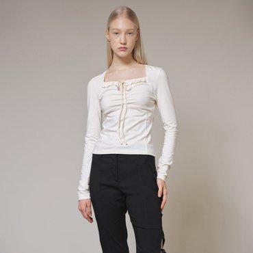 레이브 Front Lace Up T-shirt in Ivory VW4SE030-03