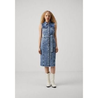 갭 4647836 GAP MIDI SHIRTDRESS PRESTON - Denim dress light blue denim