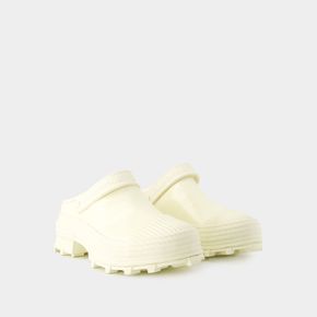 슬리퍼 가죽 화이트 Traktori Slides - Camper - Leather - White 65534715