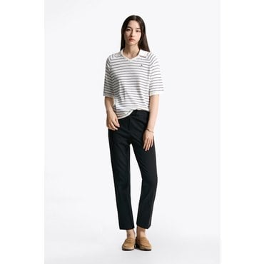 타미힐피거 T22F6KTO034WT1 브이넥 슬릿 칼라 폴로스웨터