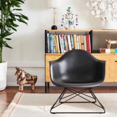 [허먼밀러 공식딜러 11월경 입고예정] Eames Plastic Armchair, Low Wire Base (Black/Black)