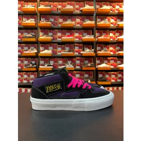 [파주점] (남여공용) 스케이트 하프 캡 (Skate Half Cab)(Black/Purple)(VN0A2Z34B5P)