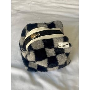 round pouch _ Fur Dark gray Checkerboard