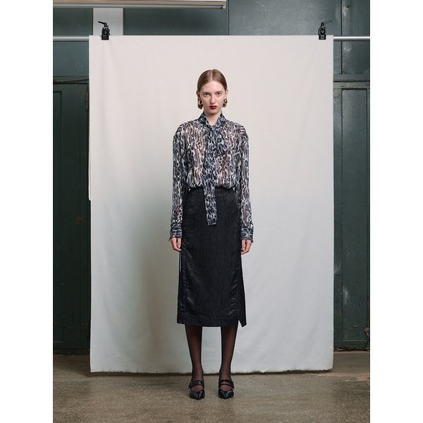 BLACK LEOPARD PRINT BOW TIE BLOUSE