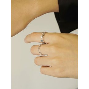 Between cubic set ring