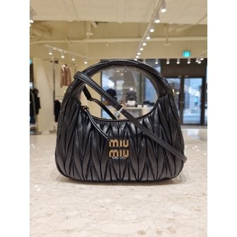 미우미우 [부산점] 여성 완더 마틀라쎄 호보 크로스백 5BC125-AN88-F0002