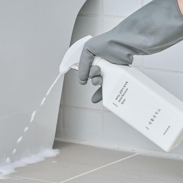 뿌리는 곰팡이제거제(750ml) 2개 + 바르는 곰팡이제거제(300ml) 1개