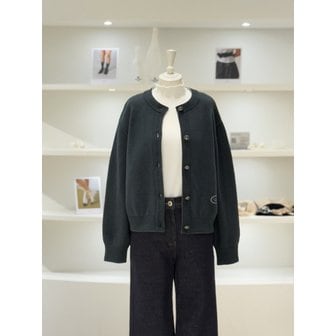 듀엘 [여주점] 여성 엠블럼 베이직 가디건 (D244KSL040)