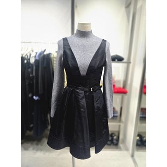 에고이스트 [여주점] 딥 브이넥 볼륨  A라인 미니 원피스 EQ4WO162