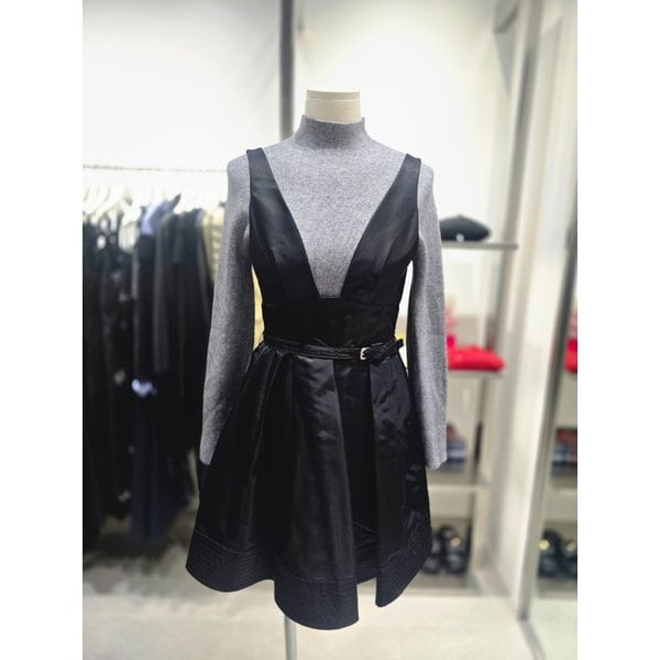 [여주점] 딥 브이넥 볼륨  A라인 미니 원피스 EQ4WO162