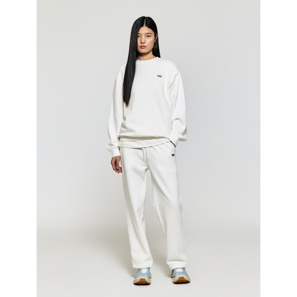 [여주점] ESSENTIAL BOX LOGO SWEAT