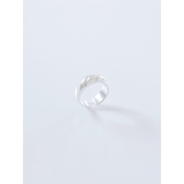 Ripple Band Ring
