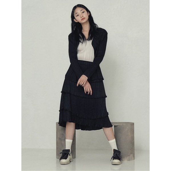 웨이브 스커트 블랙