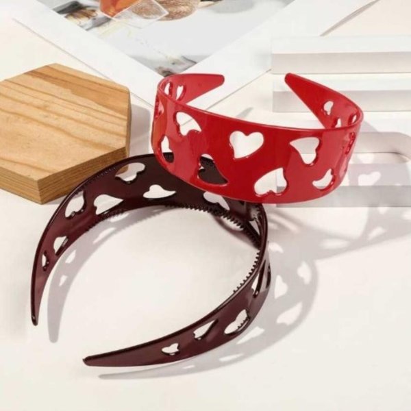 [옷자락] 여성 사랑스러운 하트 컷팅 와이드 플라스틱 헤어밴드