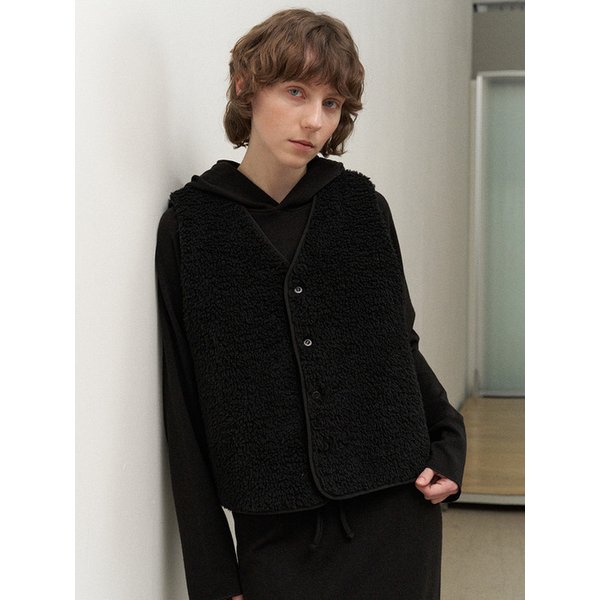 Tale Reversible Quilted Vest (Black)