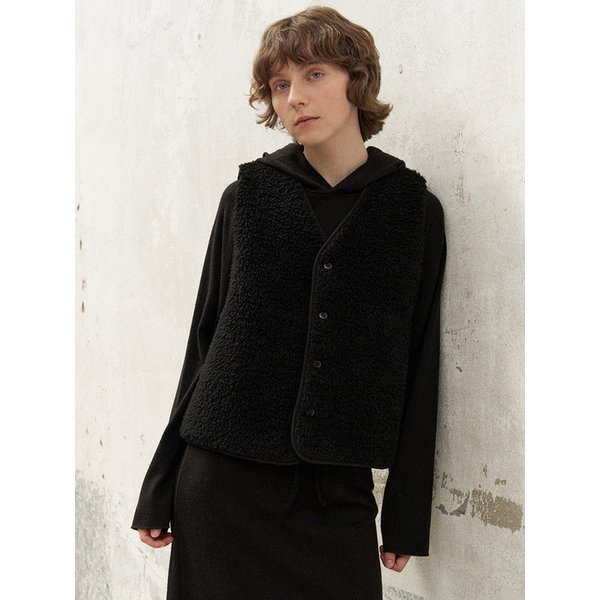 Tale Reversible Quilted Vest (Black)