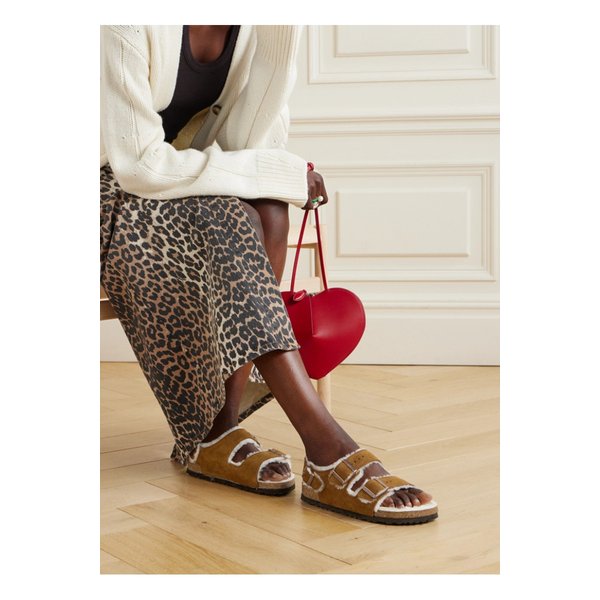 밀라노 시어링 안감 스웨이드 샌들 브라운 1647597314881726