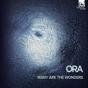 ORA & SUZI DIGBY - MANY ARE THE WONDERS 오라 싱어즈 & 수지 딕비: 르네상스의 보물과 그 반영