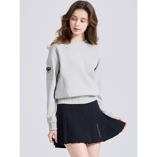 여성 드롭숄더 우븐 패치 라운드 긴팔 티셔츠 라이트베이지