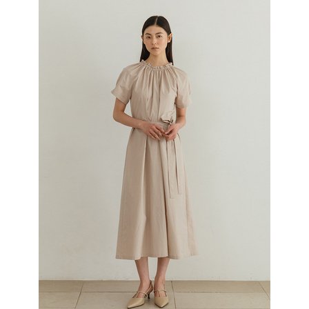 지에마르 BANDING ROUND NECK DRESS BEIGE 밴딩 라운드넥 드레스 베이지