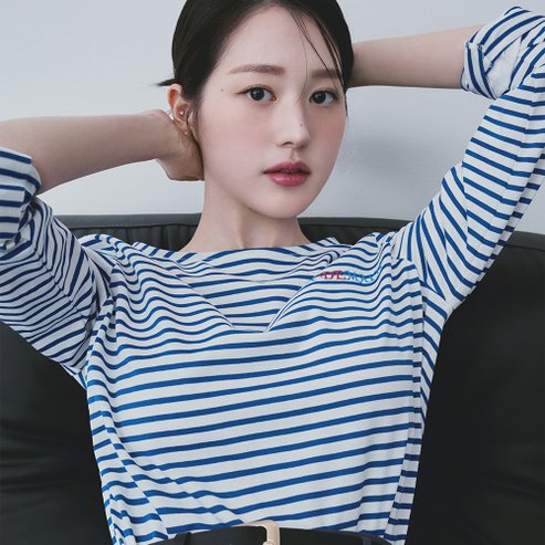 케네스레이디 스트라이프 자수 레터링 티셔츠(장다아 착용) EWTSPC0200