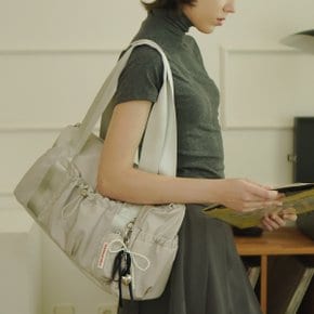 [파우치세트] glossy shoulder duffel bag _Light gray