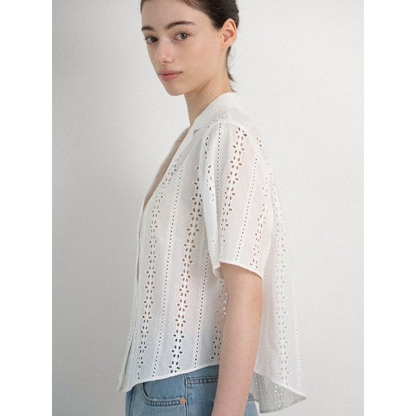 Eyelet punching shawl collar blouse