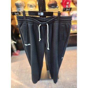 뉴에라 [여주점] (13546523) AP ESSENTIAL JOGGER FP31  BLK